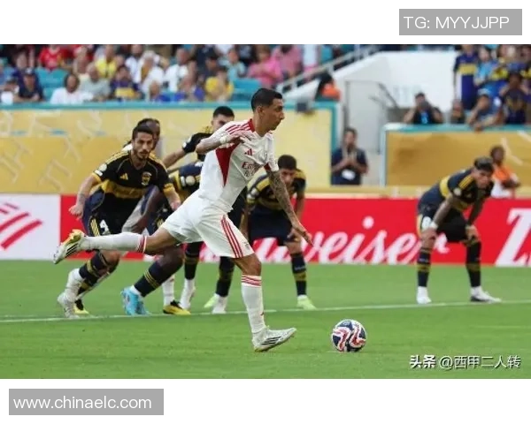 英超惊现冷门本菲卡以1-0战胜马竞引发争议判罚引爆全场气氛