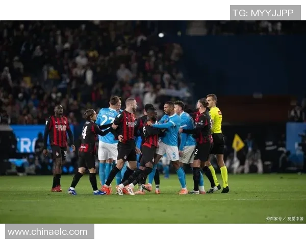 西甲激战：那不勒斯与里昂战成平局全场沸腾赛后分析引发热议